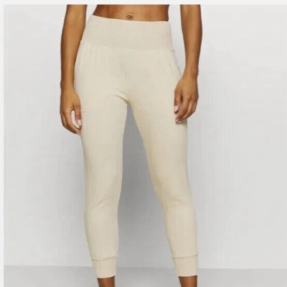 NIKE yoga flow 7/8 pants slim fit oatmeal - Picture 2 of 8